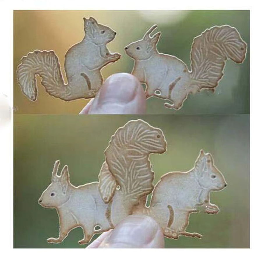 Metall-Schneidform für Scrapbooking und Bastelarbeiten mit Tier-Motiven Eichhörnchen Fuchs und Elefant in Silber - Bild 3