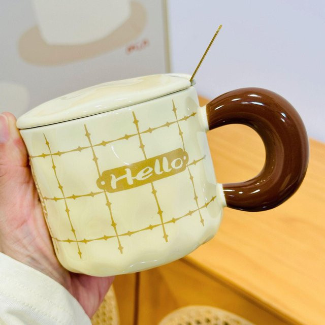Kreative Keramiktasse mit Cartoon-Giraffe und Deckel von Yiran toy 1, weiß, 380 ml - Bild 1
