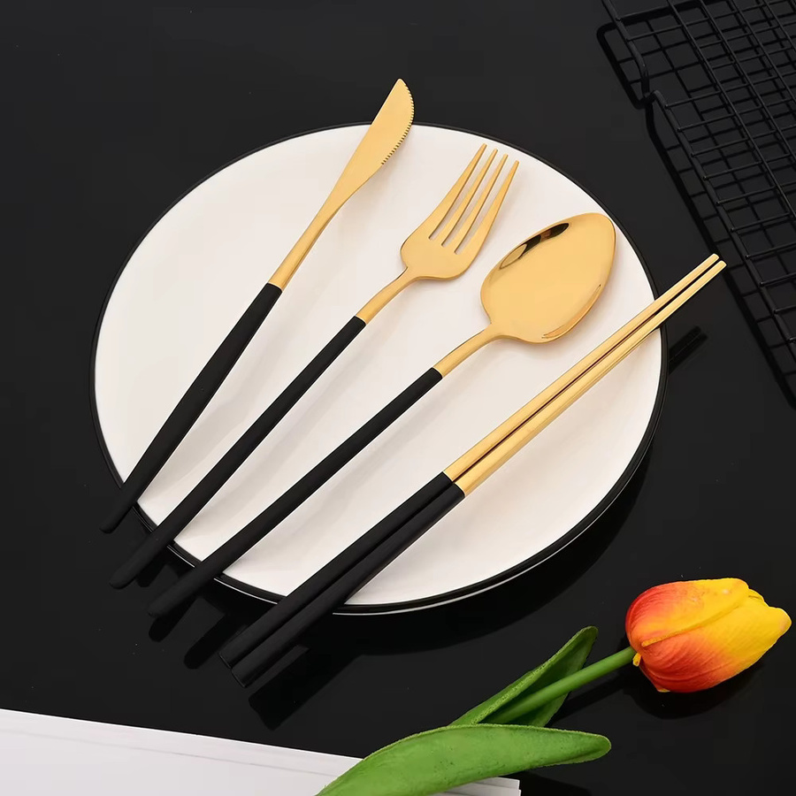 24-teiliges Luxus Besteckset aus Edelstahl in Schwarz und Gold mit Messer, Gabel, Löffel und Stäbchen von uniturcky - Bild 3