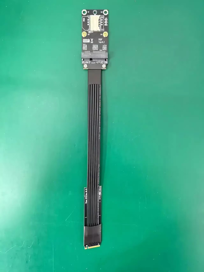 ADT-Link Mini-PCIe zu M.2 NVMe Adapter M-Key auf Mini PCIe SSD Riser-Karte mit Flachbandkabel in Schwarz - Bild 4