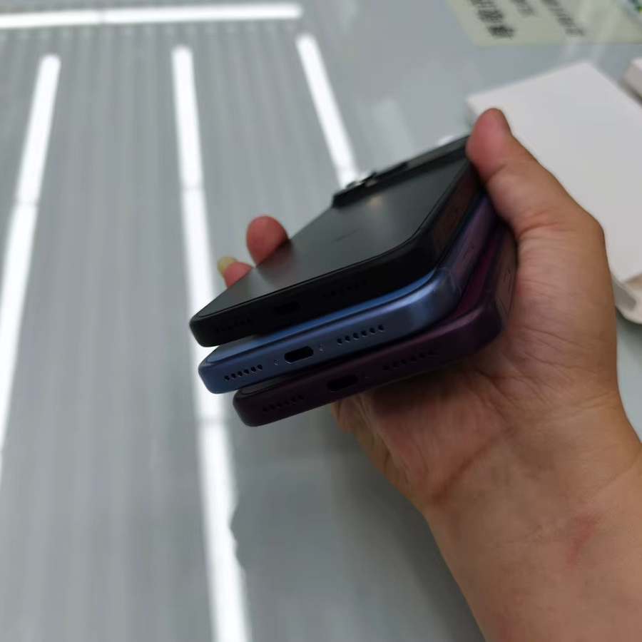 Dummy-Telefon Requisit für Apple iPhone 14 15 16 17 18 Pro und Pro Max Modelle in Weiß und Multicolour - Bild 3