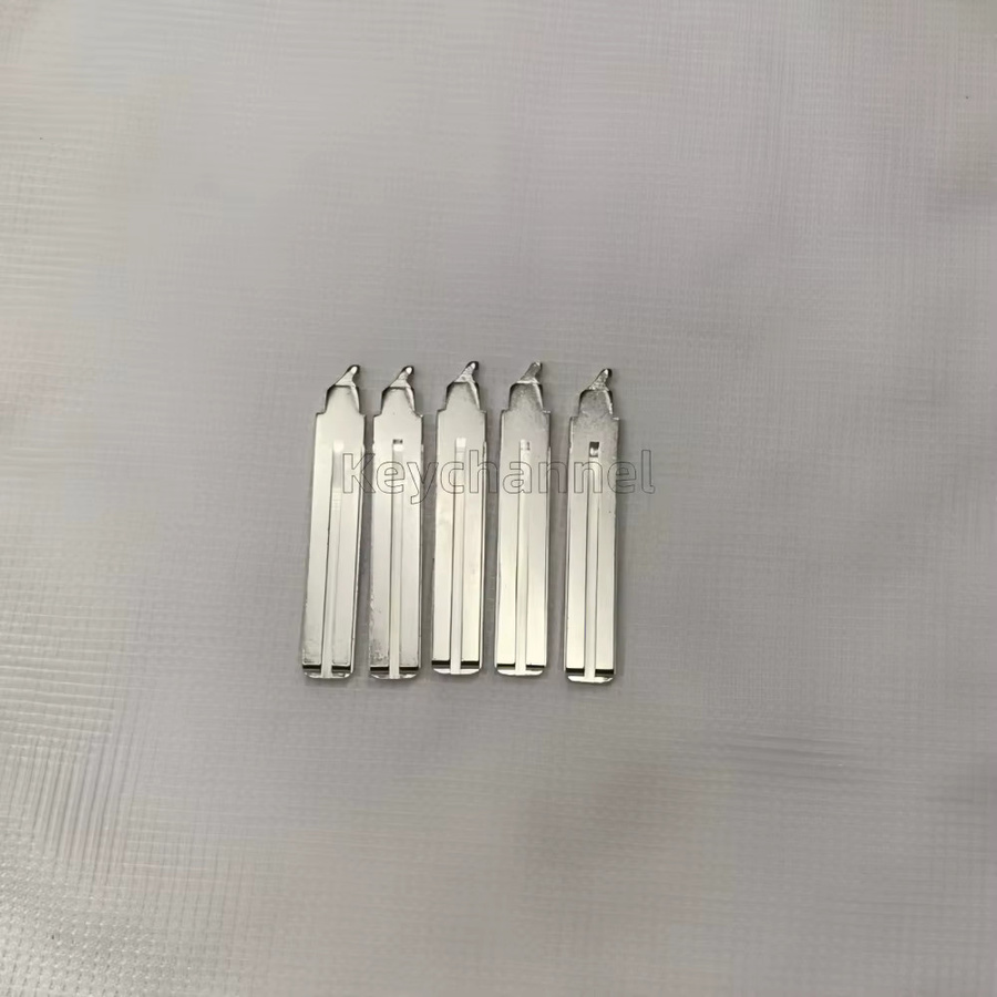 Keychannel 10er Set Ersatzgehäuse für Funkschlüssel mit Schlüsselblatt für Toyota Aygo, Peugeot 108 und Citroen C1 in Silber - Bild 2