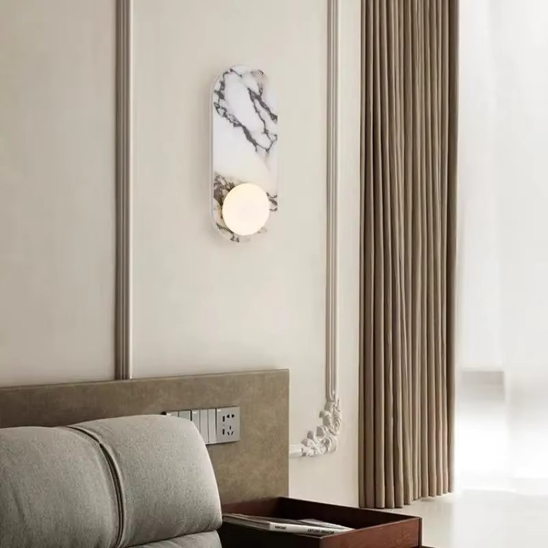 Moderne Nordic LED Wandleuchte aus Glas und Marmor in Weiß für Schlafzimmer und Flur - Bild 2