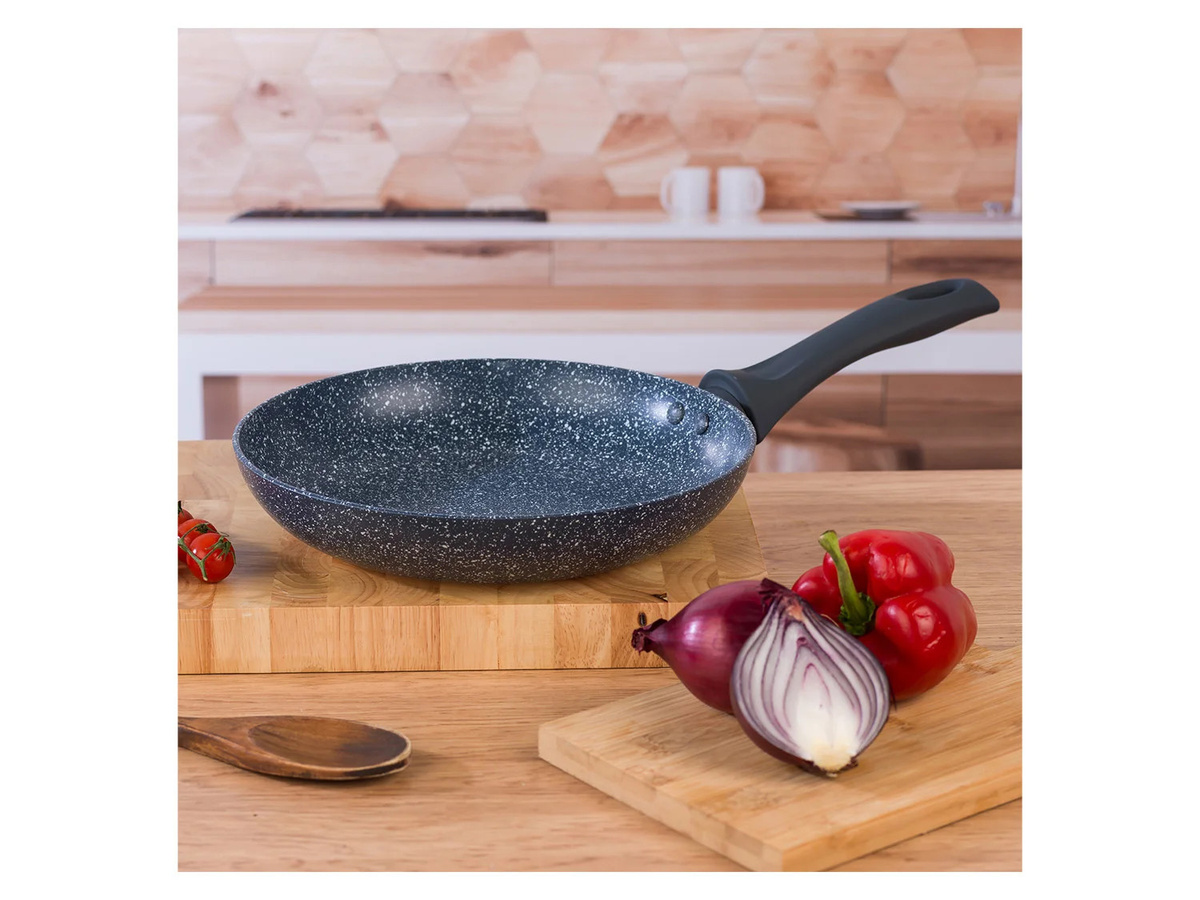 Russell Hobbs Bratpfanne Nightfall Collection Blue Marble aus Aluminium mit Antihaftbeschichtung, Durchmesser: 24 cm - Bild 2