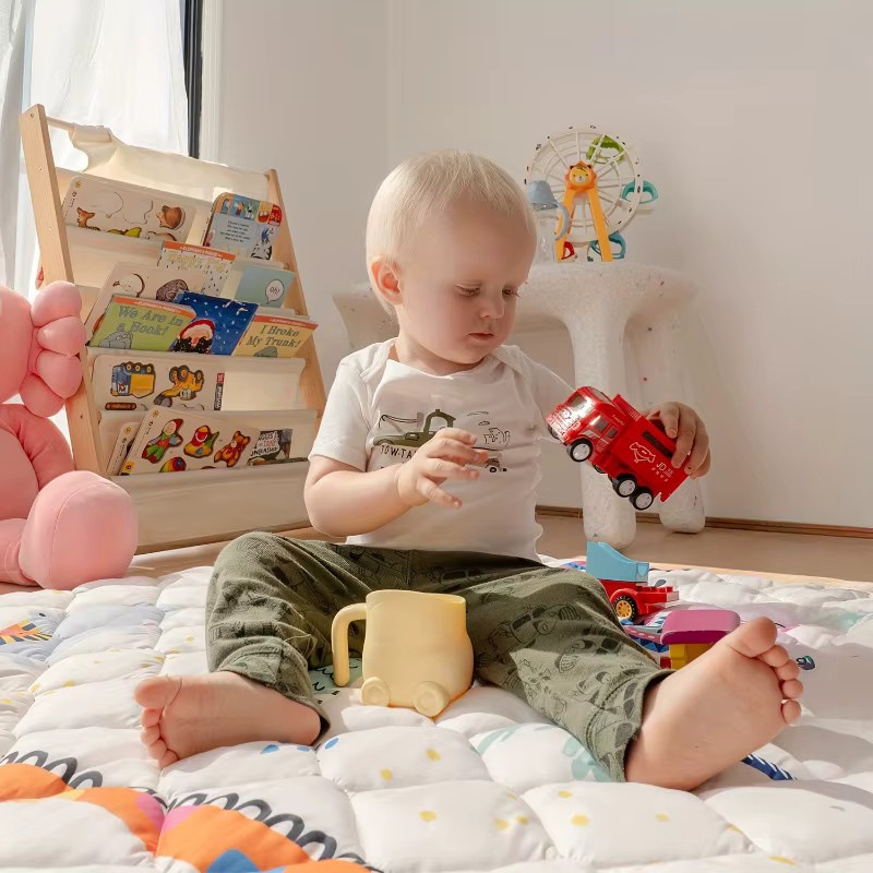 Faltbare Schaumstoff-Spielmatte für Jugendliche, weich und rutschfest, Mehrfarbig, Breite: 119,38 cm, Tiefe: 119,38 cm - Bild 3