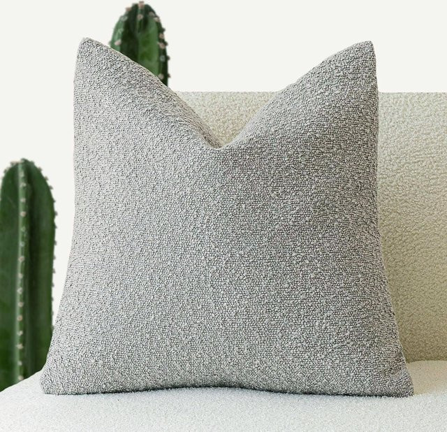 Flauschige Bouclé Kissenhülle HASE FiFi in Elfenbein, Grau oder Beige, B/B: 45 x 45 cm - Bild 1