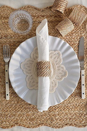 VESSLA Serviettenring aus Holz im 4er-Pack in Beige und Braun - Bild 1