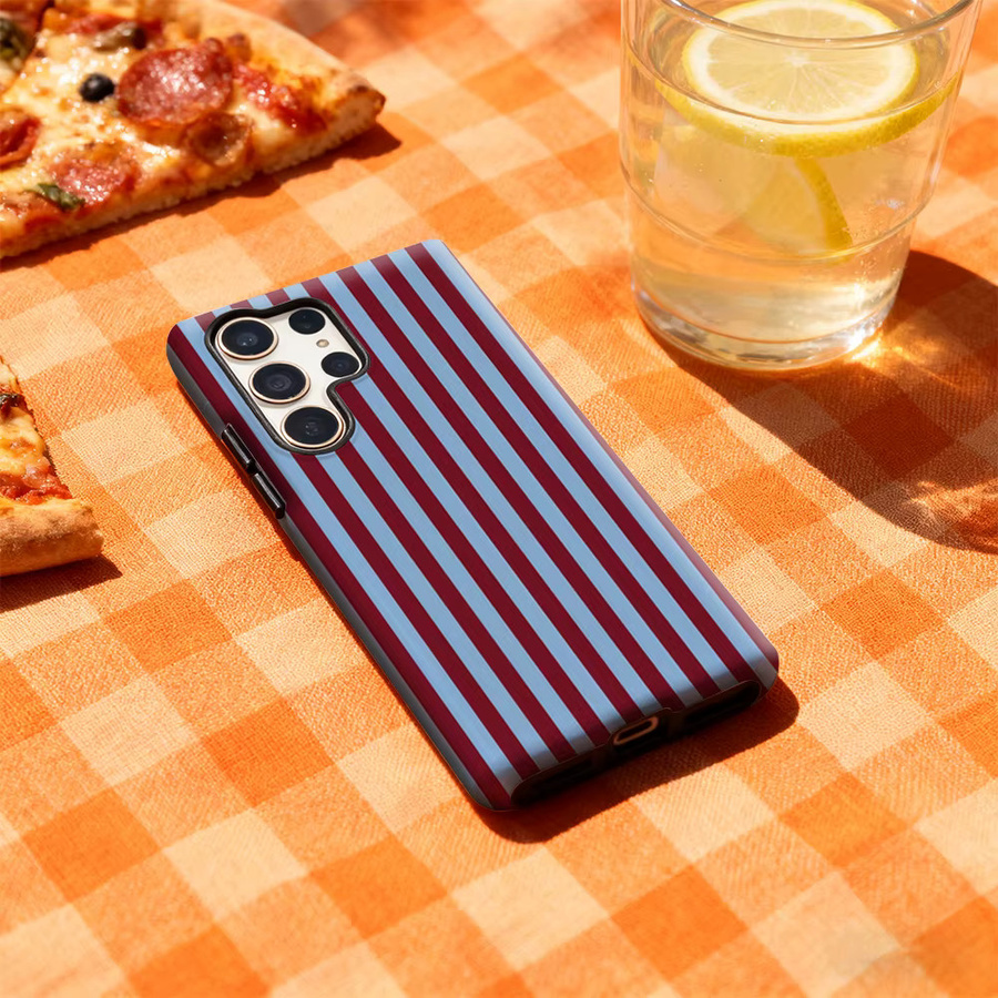 Samsung Handyhülle mit kräftigem Streifen-Design und glänzender doppellagiger Rückseite für Galaxy S25 Ultra, S24 und S23 Ultra Plus in Multicolour - Bild 3