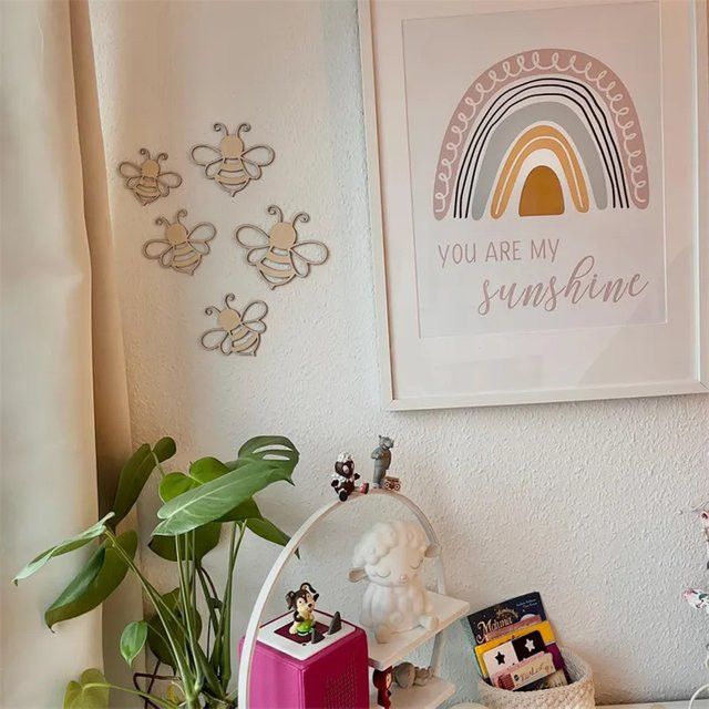 Niedliches Bienen-Set im nordischen Stil mit Bienenmuster in Holzfarbe und unregelmäßiger Form für Kinderzimmer und Büro - Bild 1
