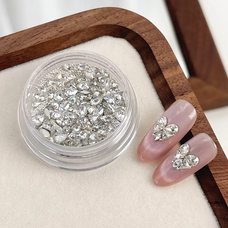 KANIU Nageldiamanten Strass-Set, 3 Farben, Glänzend - Bild 4