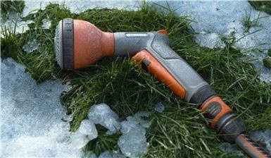 Gardena Comfort Multibrause Bewässerungsspritze in Schwarz Grau Orange mit Frostschutz - Bild 2