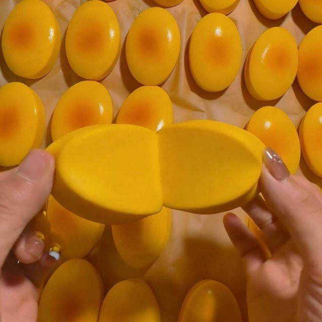 BC Pet Supplies Squishy Käsekuchen DIY-Bausatz, Fidget Toy, gelb - Bild 1