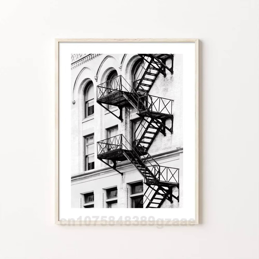 MINISO New York Fire Escape Poster, selbstklebender Wandaufkleber aus Papier in Schwarz, Rechteckig, B: 15,0 cm, H: 15,0 cm, T: 1,0 cm - Bild 6