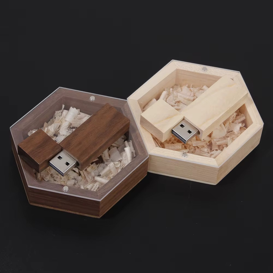 JASTER USB-Stick 2.0 in transparenter Acryl-Schmuckbox in Sechseck-Form - Bild 1