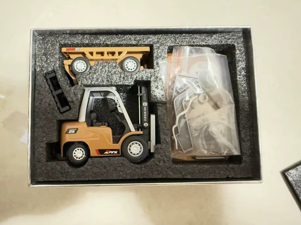 Nanfeng Mini-Gabelstapler, ferngesteuertes Elektro-Modellfahrzeug, Maßstab 1:64 - Bild 2