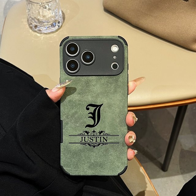 Personalisierte Handyhülle mit gotischem Muster aus Kunstleder für Apple iPhone 11 bis 17 Pro Max in Schwarz oder Grün - Bild 1