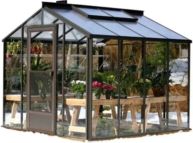 Regenfestes Glasgewächshaus für den Garten und die Terrasse in Schwarz mit Giebeldach - Bild 1