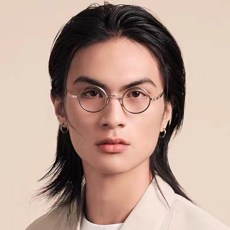 KMN122 Korrektionsbrille, Titan, rund, Vollrand, Silber, Unisex - Bild 2