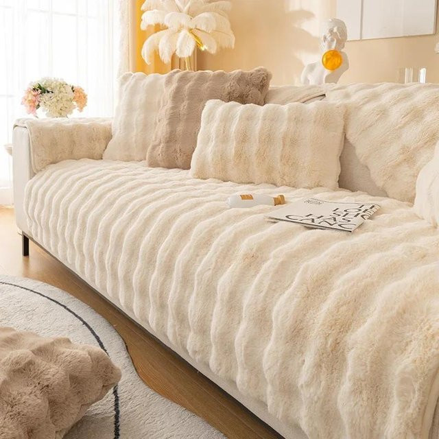 Weicher Kaninchen Plüsch Sofabezug in Beige mit Wellenstreifen, rutschfeste Couch Matte für das Wohnzimmer, B/B: 70 x 70 cm - Bild 1