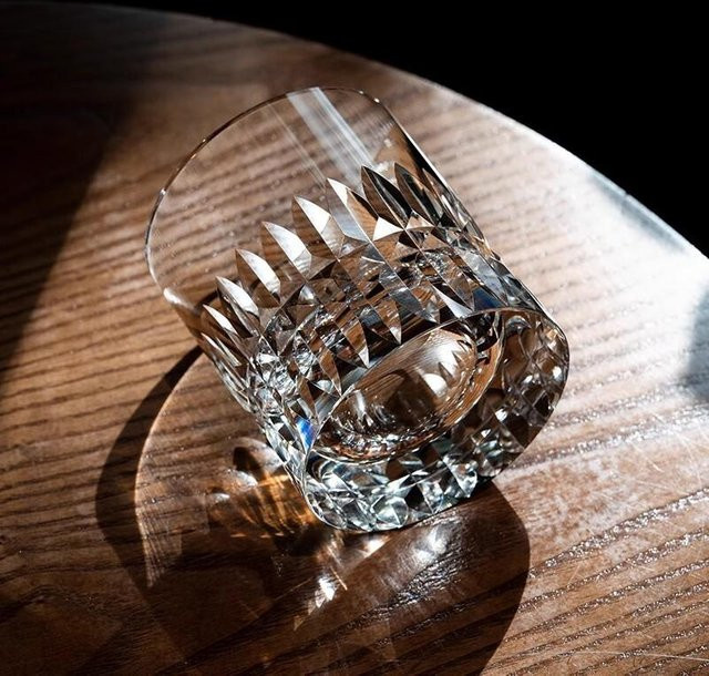 Yiran Furniture Kristall-Whiskeyglas mit Diamantschliff und Asterismus-Effekt, transparent, 250 ml - Bild 1