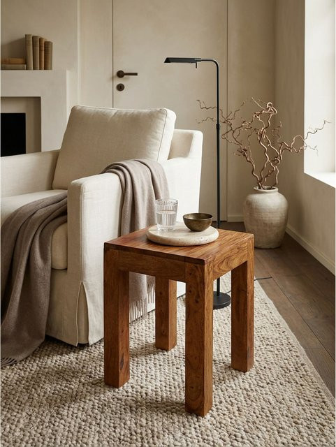 Beistelltisch MUMBAI von KADIMA DESIGN aus Massivholz im Landhausstil, Braun, B/T/H: 35 x 35 x 45 cm - Bild 1