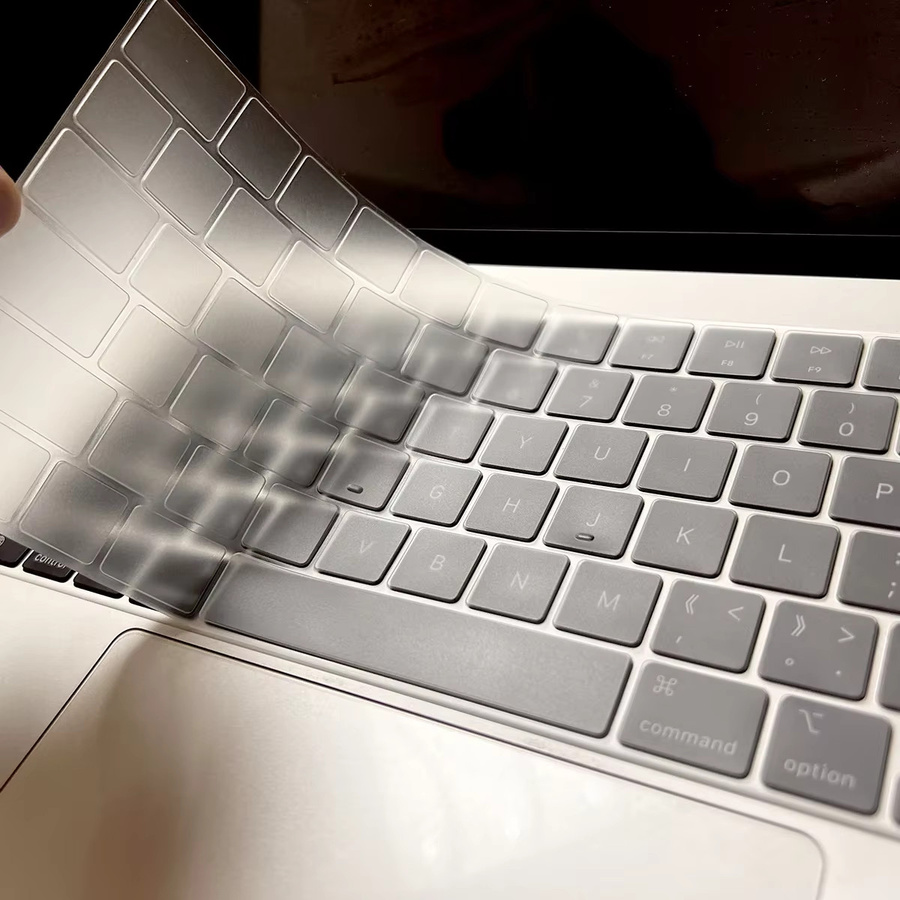 Ultradünne TPU-Tastaturabdeckung von SDYIGOE für MacBook Pro und Air 13/15 Zoll, kompatibel mit M4/M3/M2/M1 Modellen, transparent - Bild 2