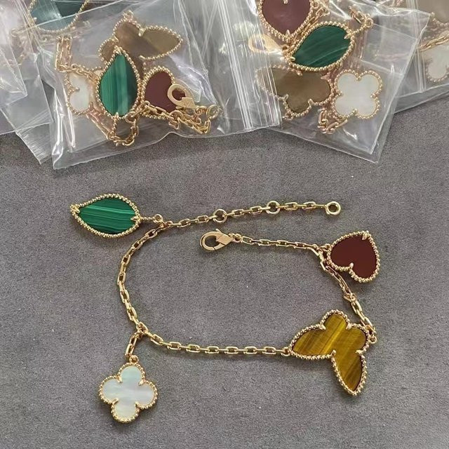 Hui Ran Armband 18K Roségold, Schmetterling, Kleeblatt, Damen - Bild 1