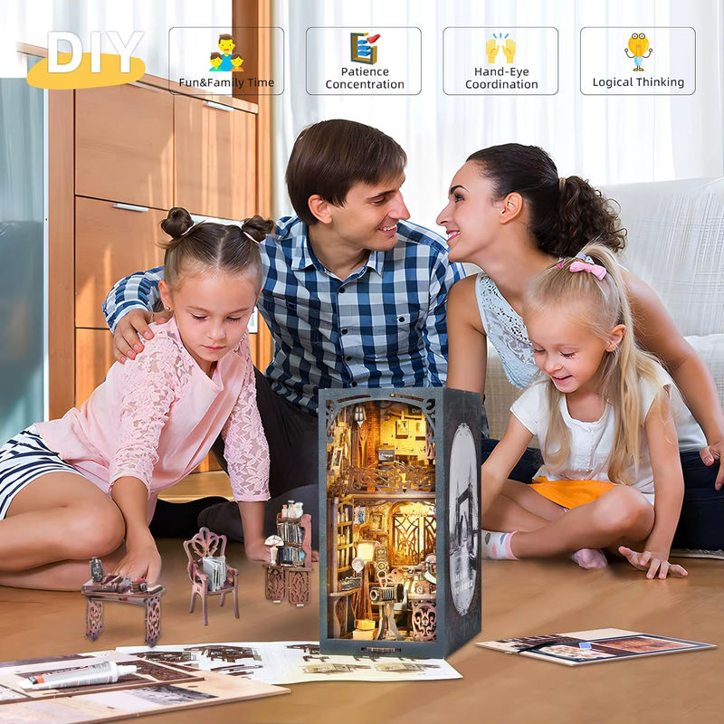 ATUBAN Book Nook Kit DIY Puppenhaus 3D Holzpuzzle als Vintage Bücherregal Einsatz in Orange und Mehrfarbig mit floralem Design - Bild 6