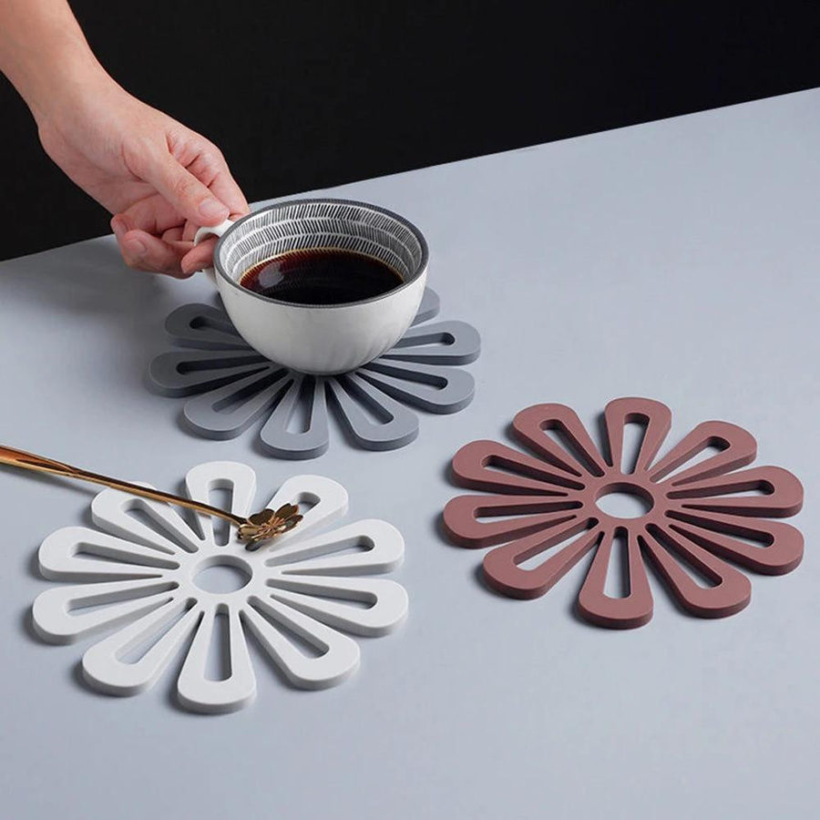 Love Home Garden Topfmatte in Blumenform, grauer Untersetzer als Anti-Rutsch-Schutz und Isolationspad, Durchmesser: 16,8 cm - Bild 5