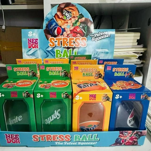 Needoh Nice Cube Simulierter Getränkedosen-Eiswürfel, Squishy Spielzeug - Bild 1