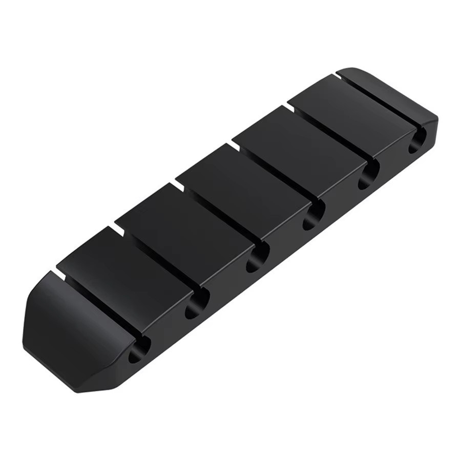 AKABEILA USB-Kabel-Organizer aus Silikon mit 4/6-Loch für USB-C Kabel in Schwarz - Bild 5