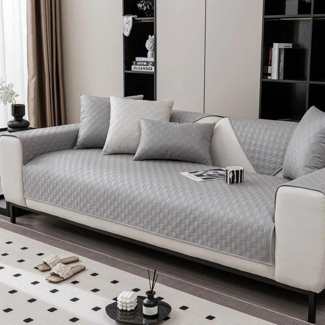 Wasserdichte und rutschfeste Sofadecke aus Kunstleder in Grau mit Karomuster, B/H: 70 x 90 cm - Bild 1