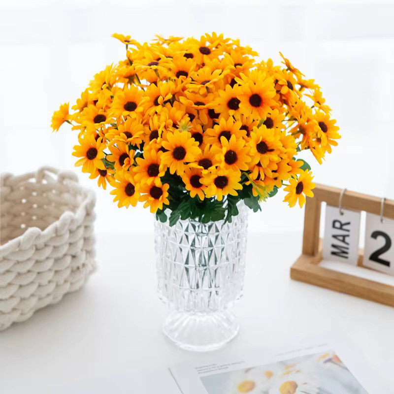 XIAOYINMO Künstliche Gänseblümchen aus Seide in Gelb für Hochzeiten und Dekoration - Bild 3