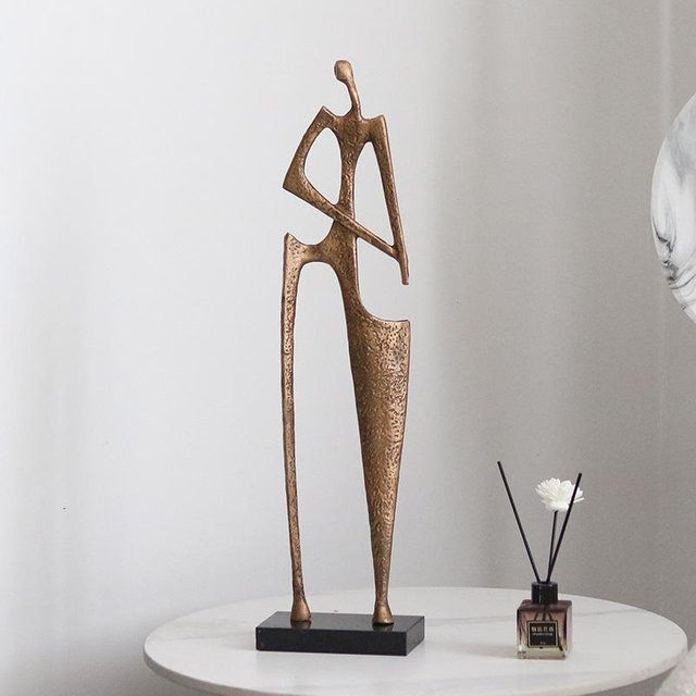 Nordisches Bücherregal und Weinschrank als abstrakte Kunstskulptur zur Dekoration für dein Wohnzimmer oder den Eingangsbereich - Bild 1
