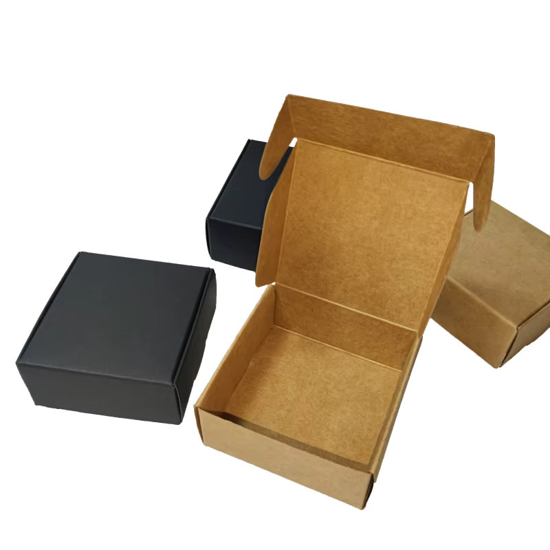 Schmuckverpackung aus Kraftpapier für Ohrringe und Geschenke in Schwarz oder Weiß - Bild 2