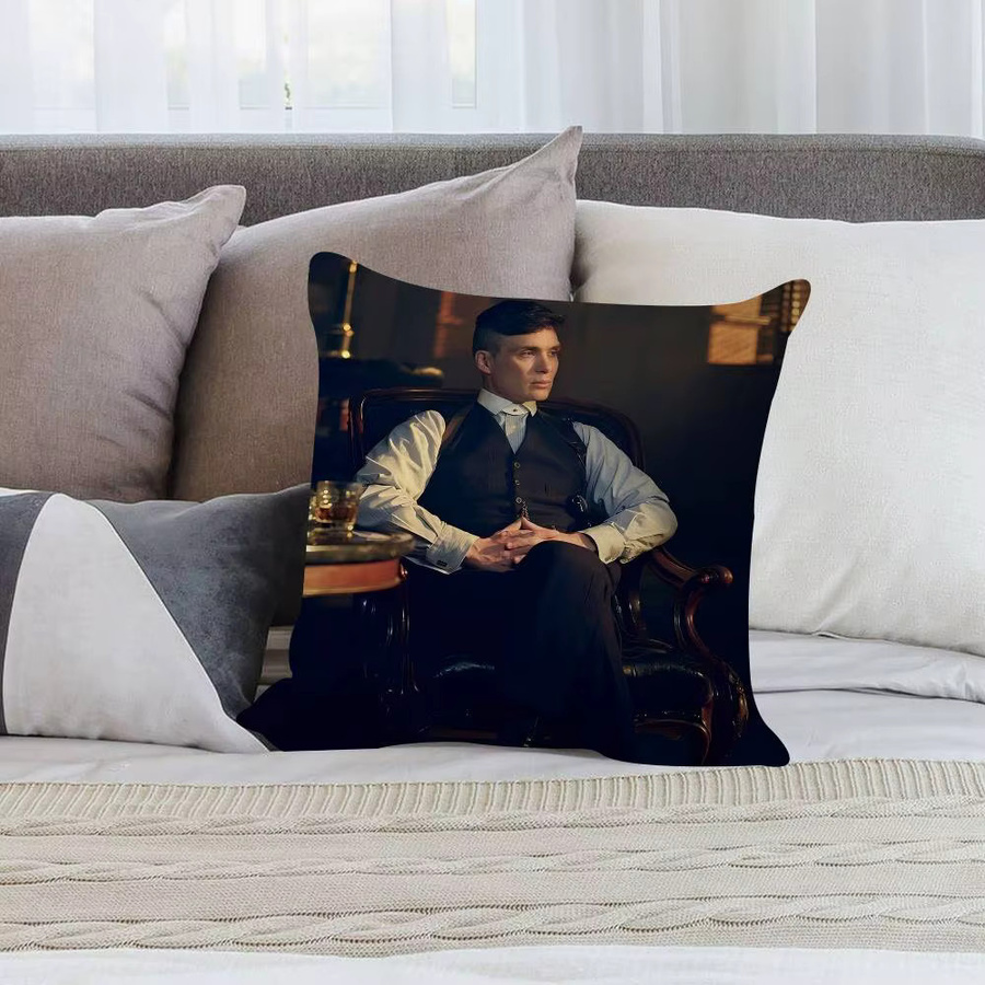 Personalisiertes Peaky Blinders Dekokissen in Schwarz, B/B/H: 45 x 45 x 4 cm - Bild 5