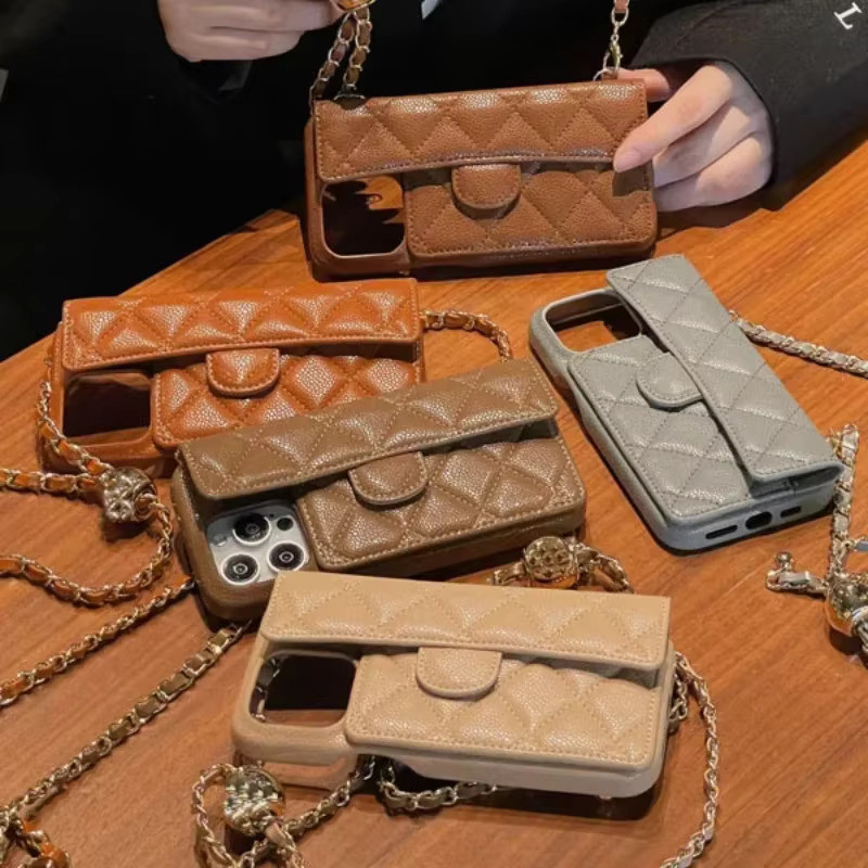 Handyhülle mit Lanyard-Kette und Kartenhalter für iPhone 15 14 13 Pro Max von szHAIyu in Beige mit Gittermuster und Lederbezug - Bild 2