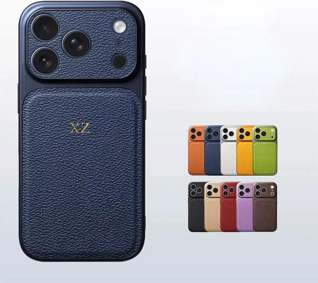 Personalisierte Lederhülle von YLUOYI mit Gold- oder Silber-Initialen für iPhone 14, inklusive Luxus-Objektivschutz - Bild 1