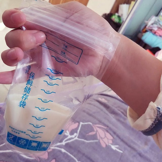 30 Stück XUNYI Baby Lebensmittel Beutel aus Silikon, wiederverwendbare und transparente Squeeze Beutel, 250 ml - Bild 1