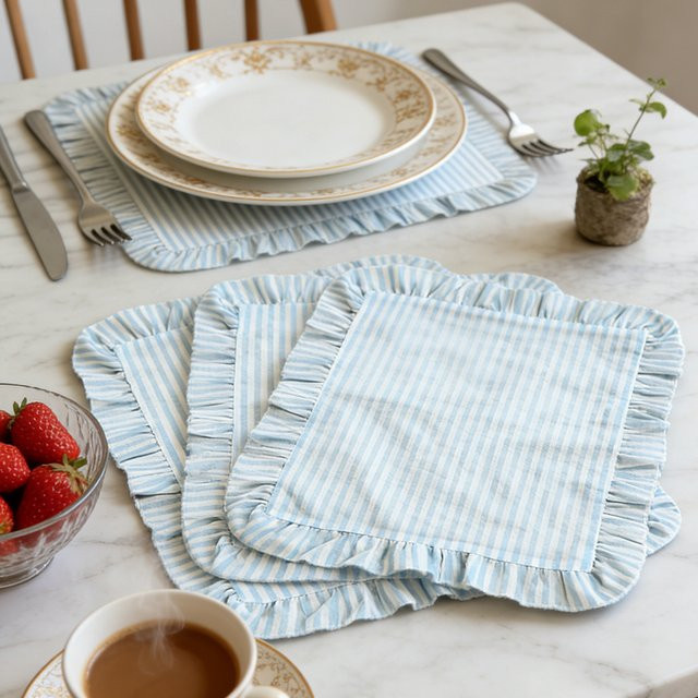 BUYNOW Tischset aus Baumwolle mit Rüschen und blau-weißem Streifenmuster, B/T: 30,48 x 40,64 cm - Bild 1