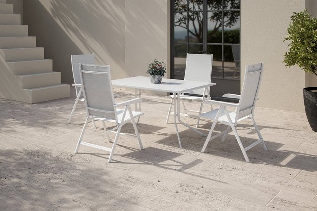 Kettler Boulevard Basic Plus Gartenessgruppe aus Aluminium in Weiß mit Klapptisch und 4 Klappstühlen - Bild 1
