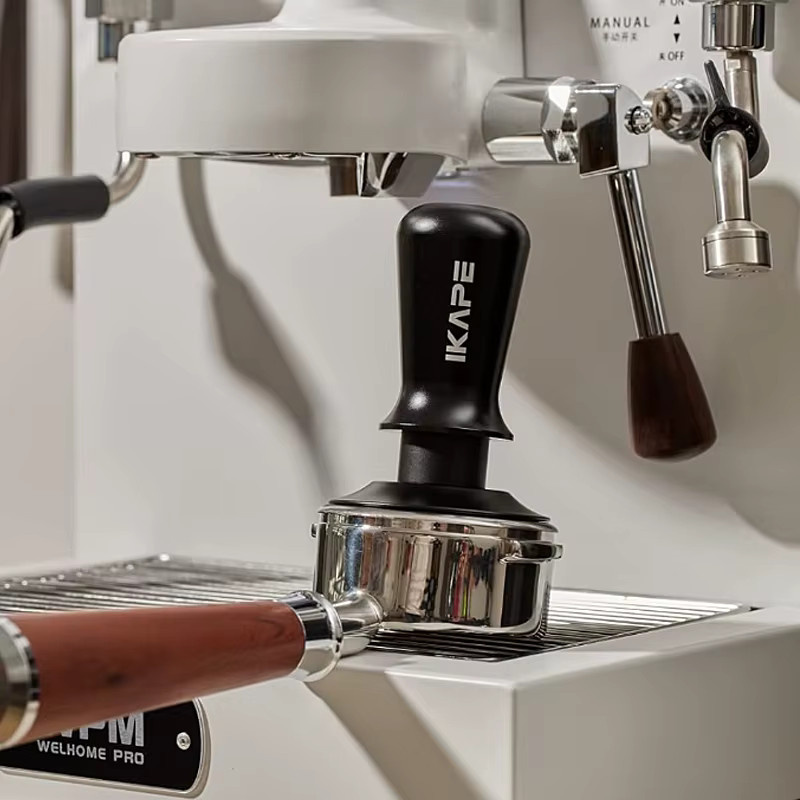 IKAPE V3 Espresso-Tamper aus Edelstahl in Silber mit kalibrierter federbelasteter Basis - Bild 2