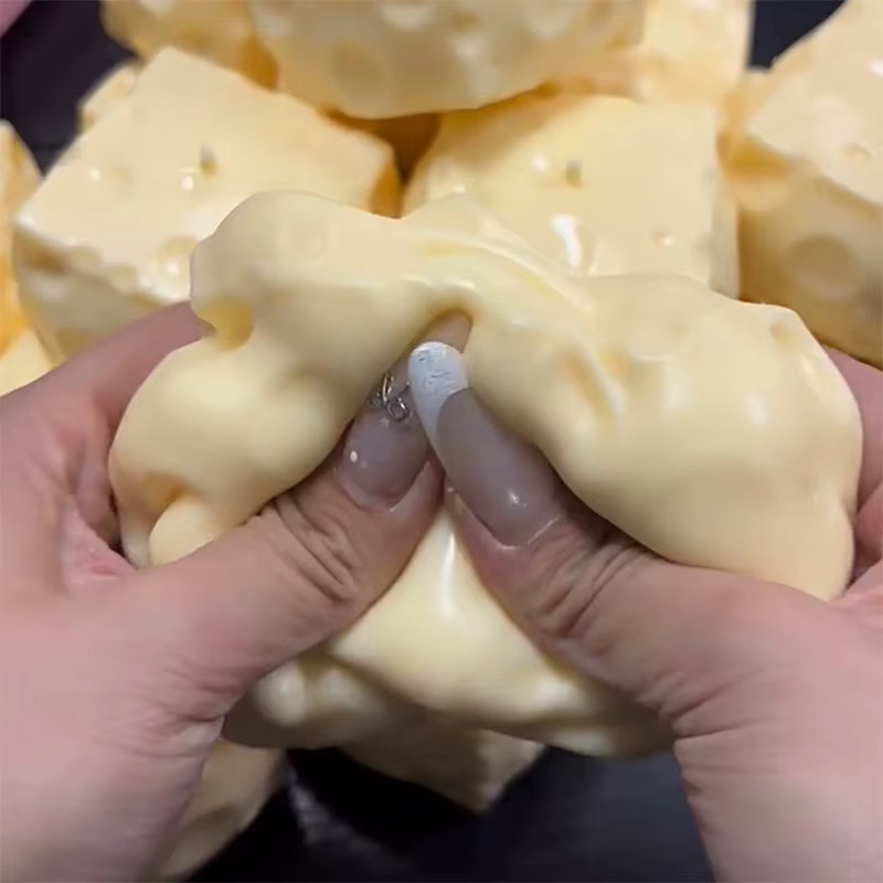 Käse-Würfel Stressball, Squishy Spielzeug, Runde Blöcke, Gefülltes Fidget-Spielzeug - Bild 3