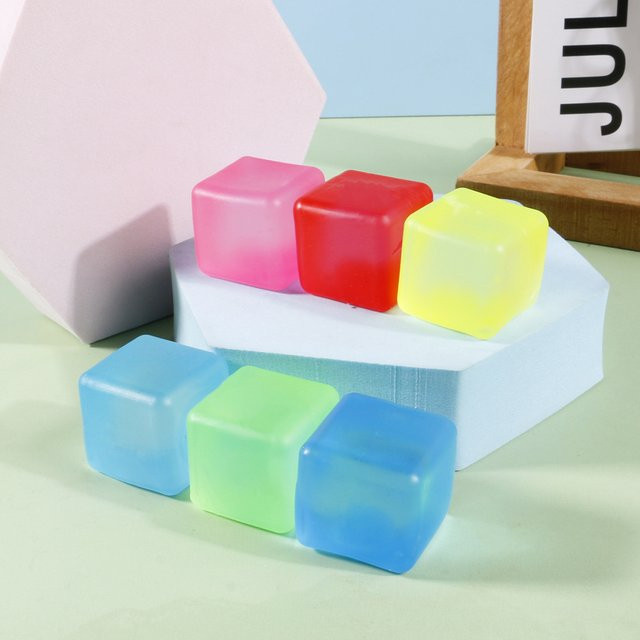 Datgo Fidget-Spielzeug, Eiswürfelförmig, Stressabbau-Ball, Quadratisch - Bild 1