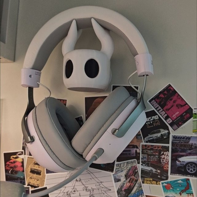 TAKARA TOMY Hollow Knight Kopfhörerhalter aus Kunststoff in Weiß als Schreibtisch-Organizer und Dekorationsfigur - Bild 1