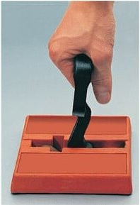 Beloh Plattenmagnet mit Handgriff in Rot, B/T/H: 16,0 x 15,0 x 2,5 cm, 175 mm Haftkraft, 1,4 kN - Bild 1