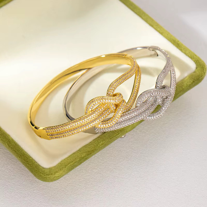 LISHAYUNXI Armband, CZ Pave, Gedrehtes Knoten, Doppelrohr-Schleifen, Offener Manschettenarmreif - Bild 1