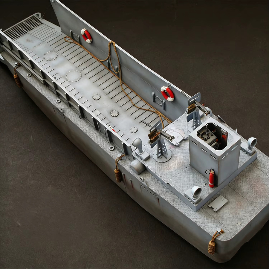 AT 99 MODEL Marine-LCM-3-Landungsboot-Montagemodell, Maßstab 1:35, statischer Modellbausatz - Bild 3