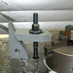 AMF Tiefspannbacken-Paar Bulle mit Zubehör, 28 mm, Stahl, Schwarz-Grau - Bild 1
