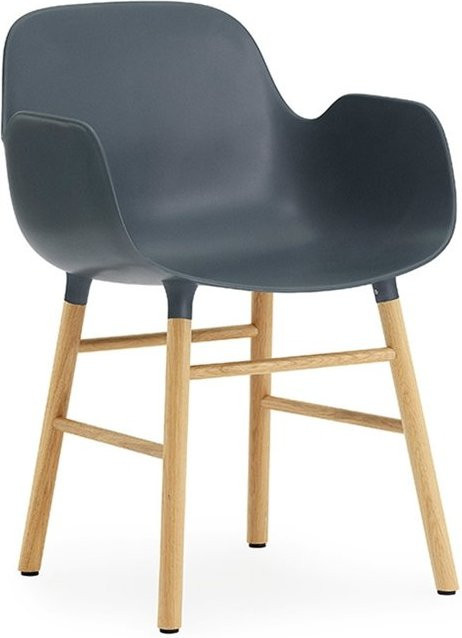 Normann Copenhagen Form Armlehnstuhl in Blau mit Holzgestell im skandinavischen Design - Bild 1
